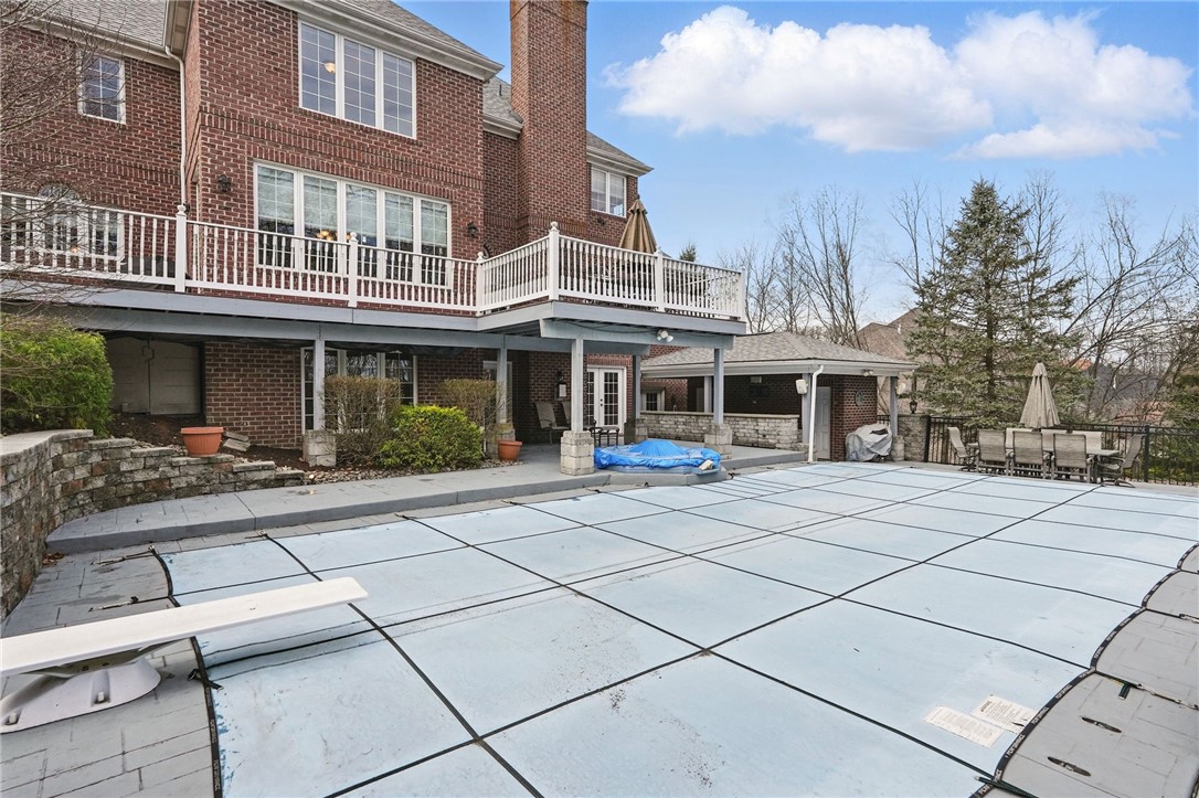 Cranberry Twp, Pennsylvania 16066, United States, 5 Bedrooms Bedrooms, ,7 BathroomsBathrooms,Residential,Pending,100028