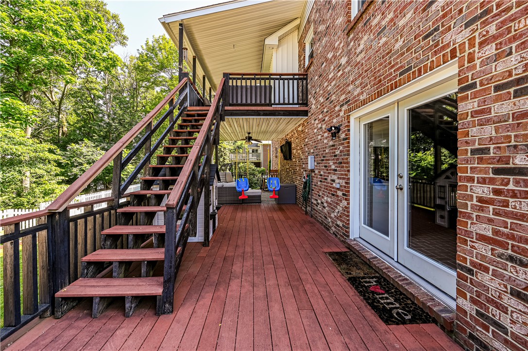 Hempfield Twp, Pennsylvania 15601, United States, 5 Bedrooms Bedrooms, ,4 BathroomsBathrooms,Residential,Pending,182230