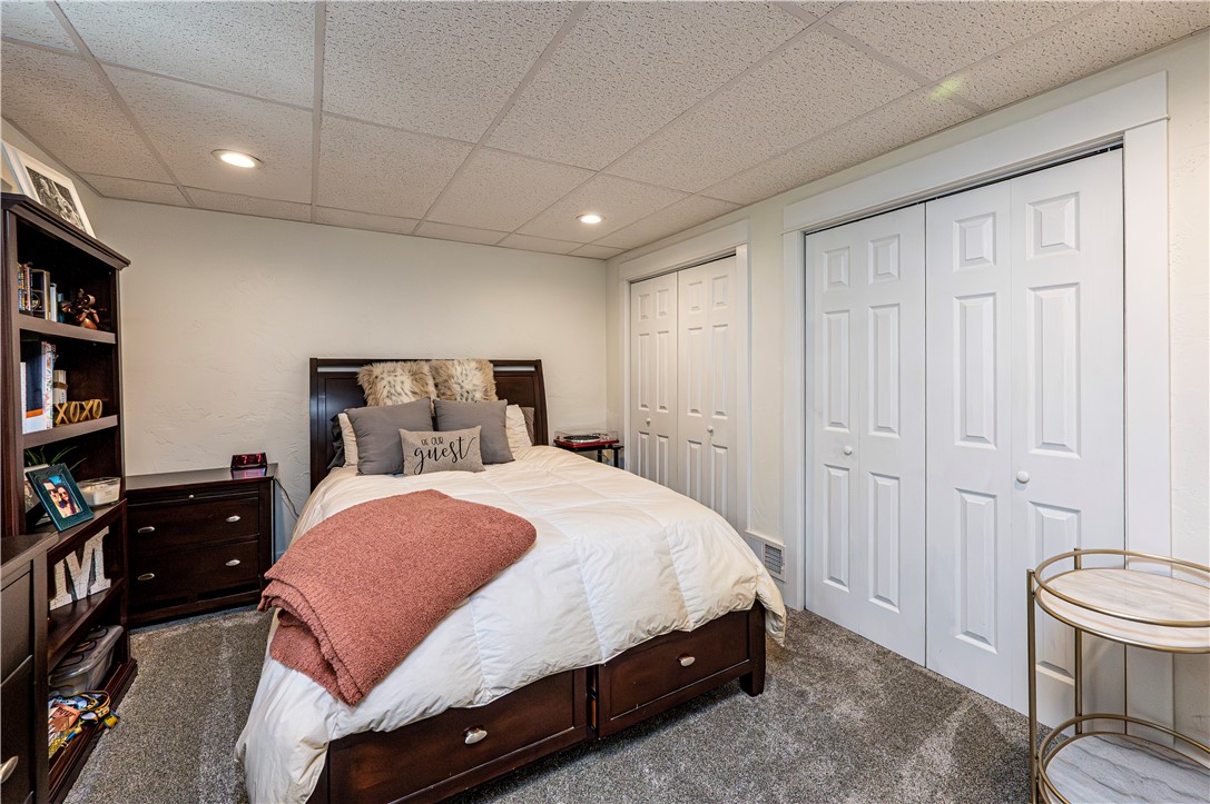 Hempfield Twp, Pennsylvania 15601, United States, 5 Bedrooms Bedrooms, ,4 BathroomsBathrooms,Residential,Pending,182230