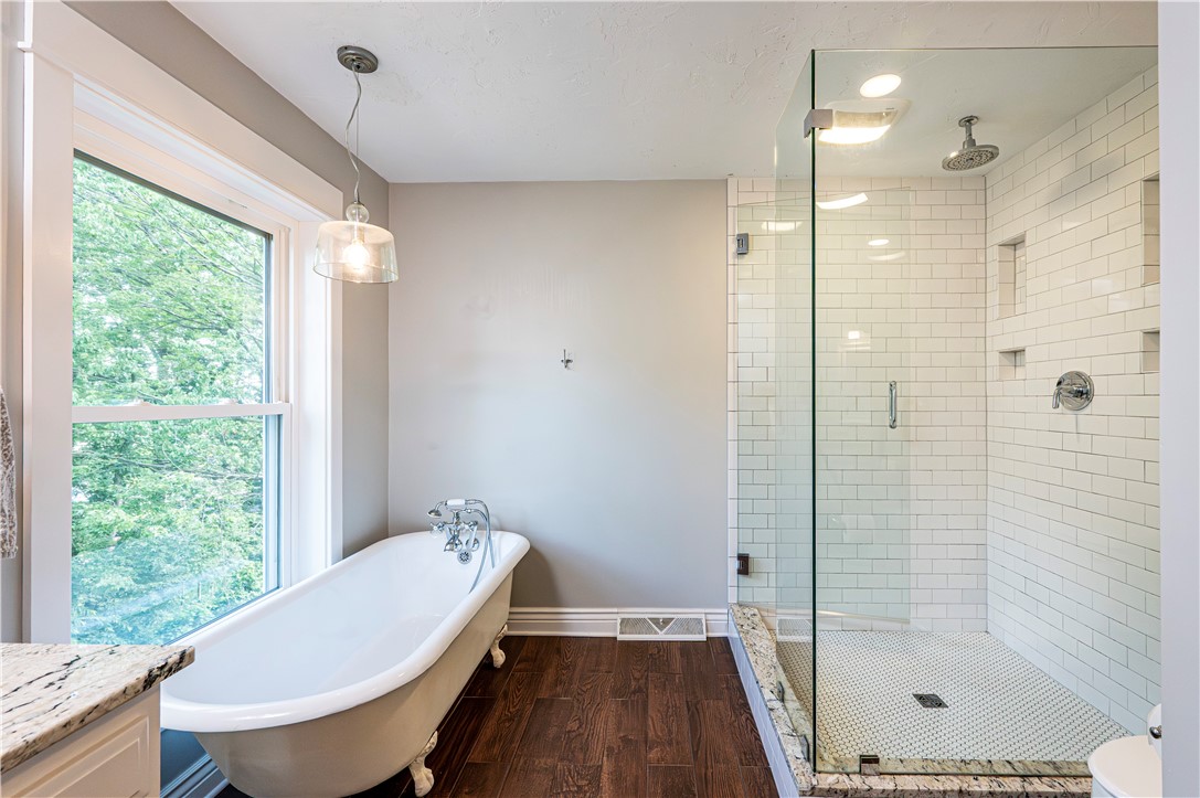 Hempfield Twp, Pennsylvania 15601, United States, 5 Bedrooms Bedrooms, ,4 BathroomsBathrooms,Residential,Pending,182230