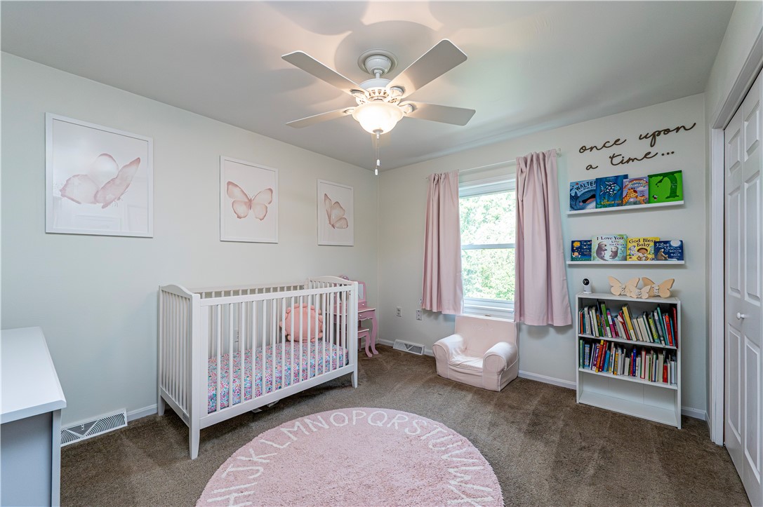 Hempfield Twp, Pennsylvania 15601, United States, 5 Bedrooms Bedrooms, ,4 BathroomsBathrooms,Residential,Pending,182230