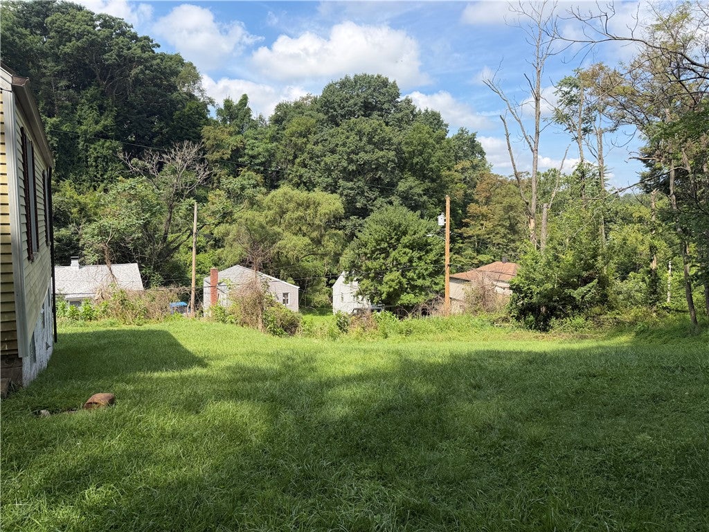 1504 Schweitzer Rd