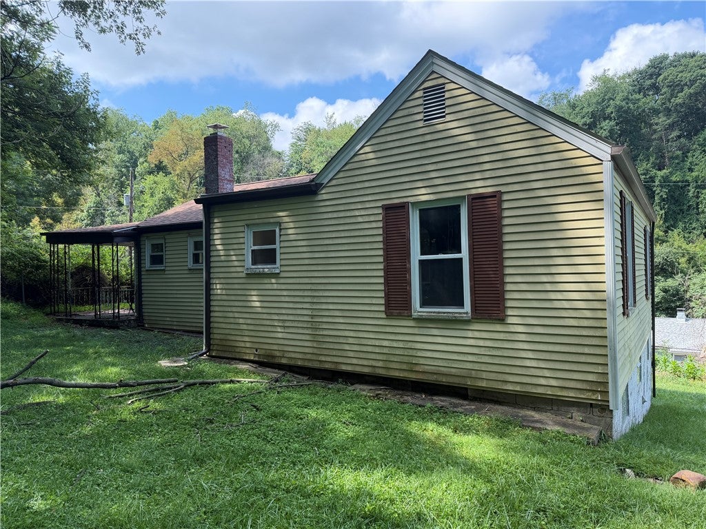 1504 Schweitzer Rd