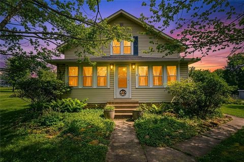 Photo of 504 Jacob Ferry Rd, Carmichaels/Cumblnd, PA 15320 (MLS # 1748181)