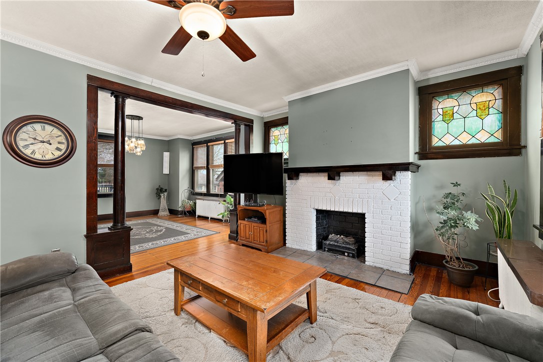 1310 Mount Royal Blvd