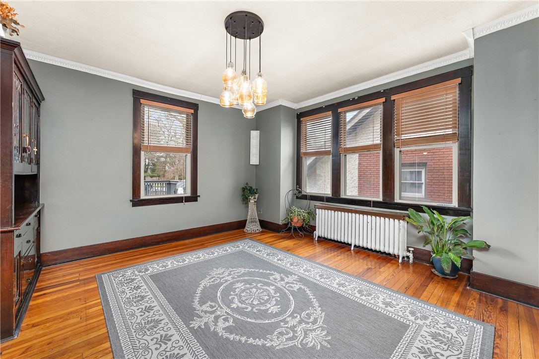 1310 Mount Royal Blvd