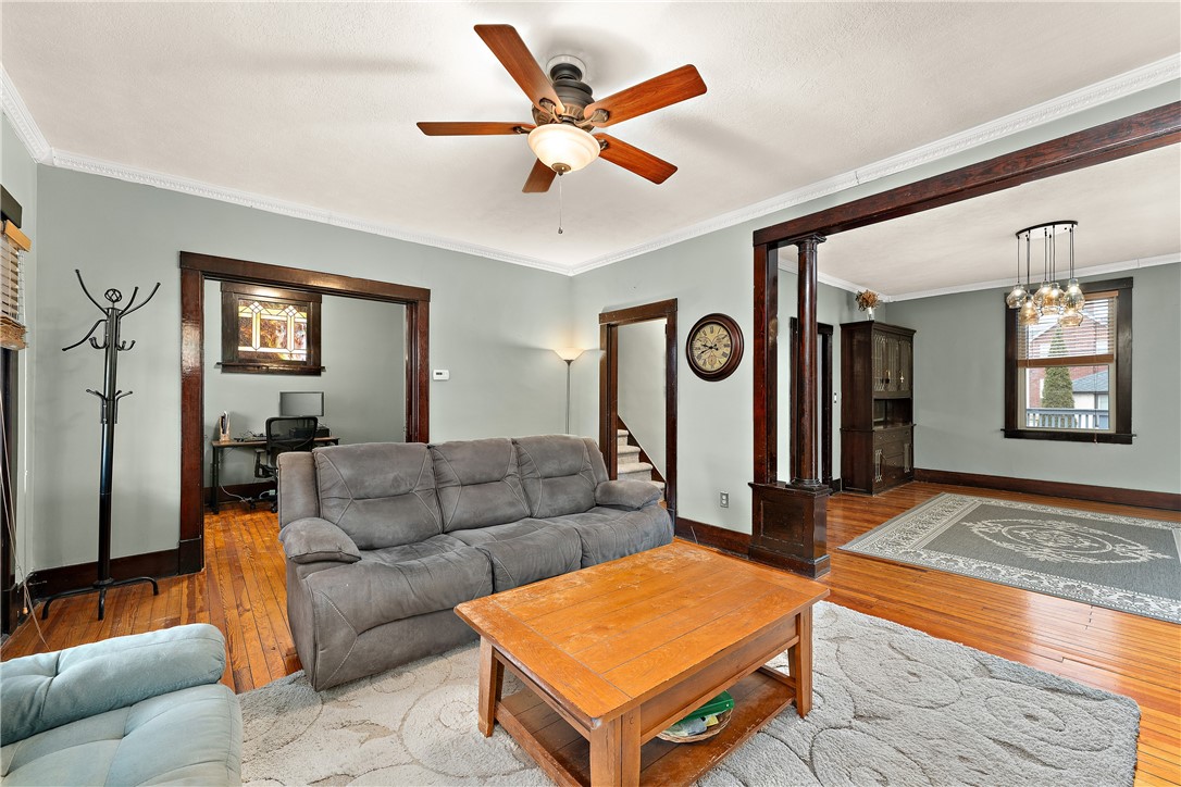 1310 Mount Royal Blvd