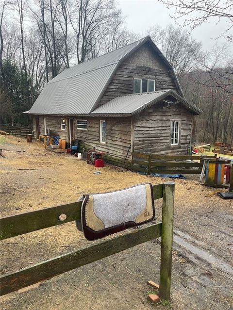 Photo of 115 Dingel Rd, West Sunbury, PA 16061 (MLS # 1746309)