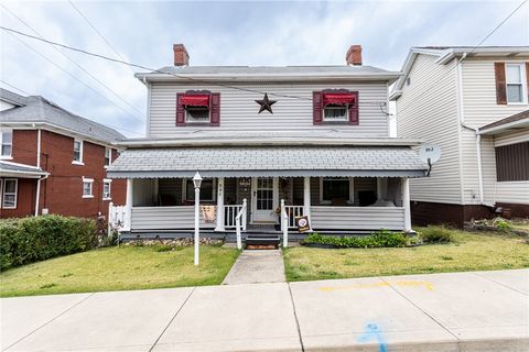 Photo of 502 E Murphy Ave, Connellsville, PA 15425 (MLS # 1727443)