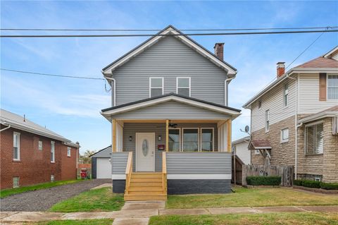 Photo of 1103 Dallas Ave, Natrona Heights, PA 15065 (MLS # 1726665)