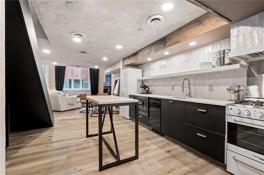 325 S Highland Ave 103