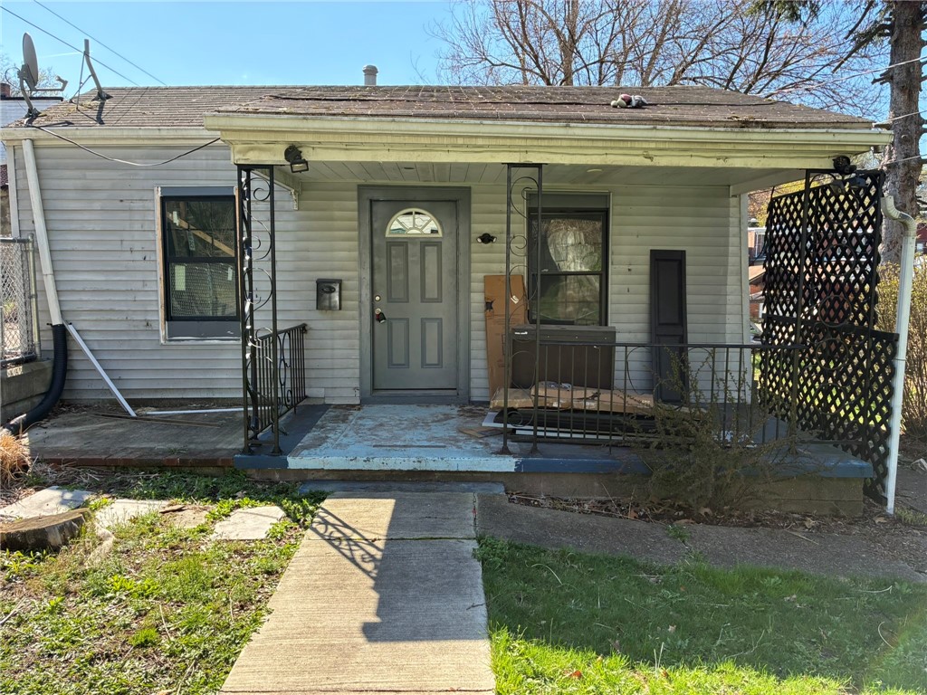 240 Flowers Ave Ave, Hazelwood, Pennsylvania image 1