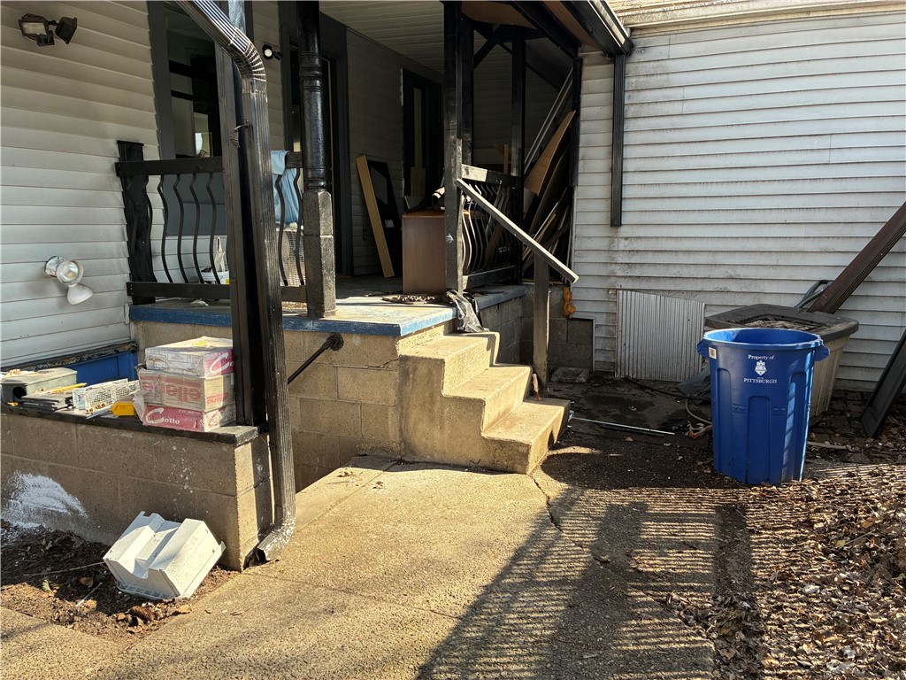 240 Flowers Ave Ave, Hazelwood, Pennsylvania image 13