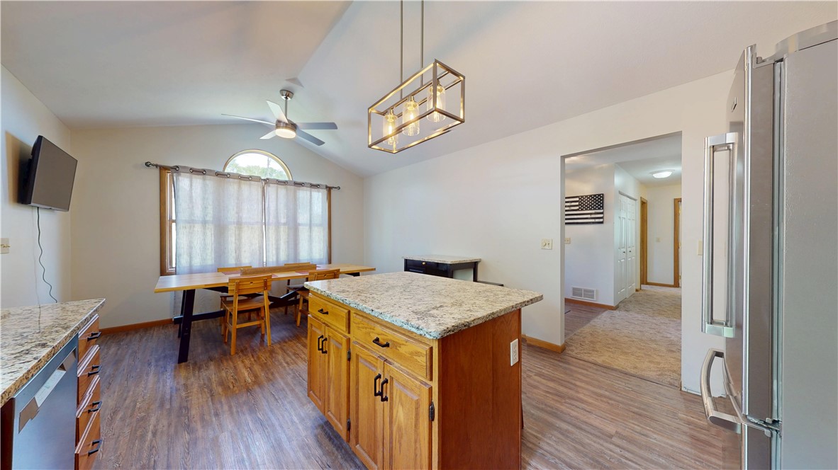 244 Moorehead Rd