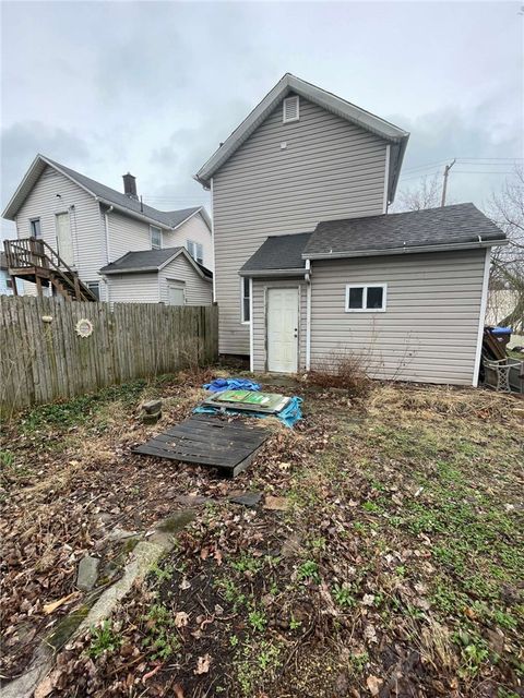 Photo of 139 N Water Ave #2, Sharon, PA 16146 (MLS # 1743954)