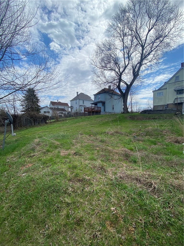 547 Summit Ave