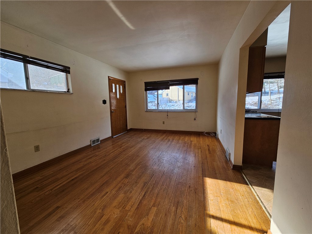 Etna, Pennsylvania 15223, United States, 3 Bedrooms Bedrooms, ,1 BathroomBathrooms,Residential,Active,13759