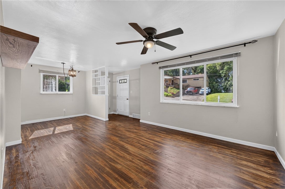 202 High St