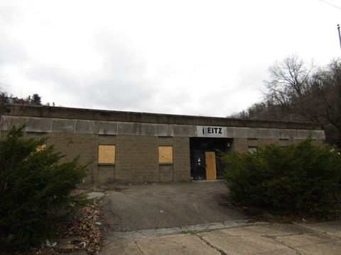 805 Wood St E Pittsburgh PA 15112