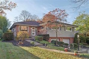 Photo for 1352 Beechwood Blvd