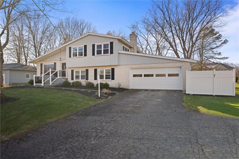 Photo for 795 Robertson Rd