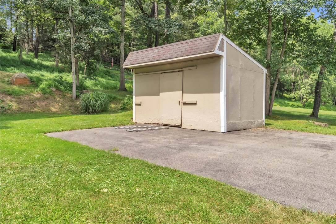 Penn Twp, Pennsylvania 16053, United States, 3 Bedrooms Bedrooms, ,2 BathroomsBathrooms,Residential,Active,185362