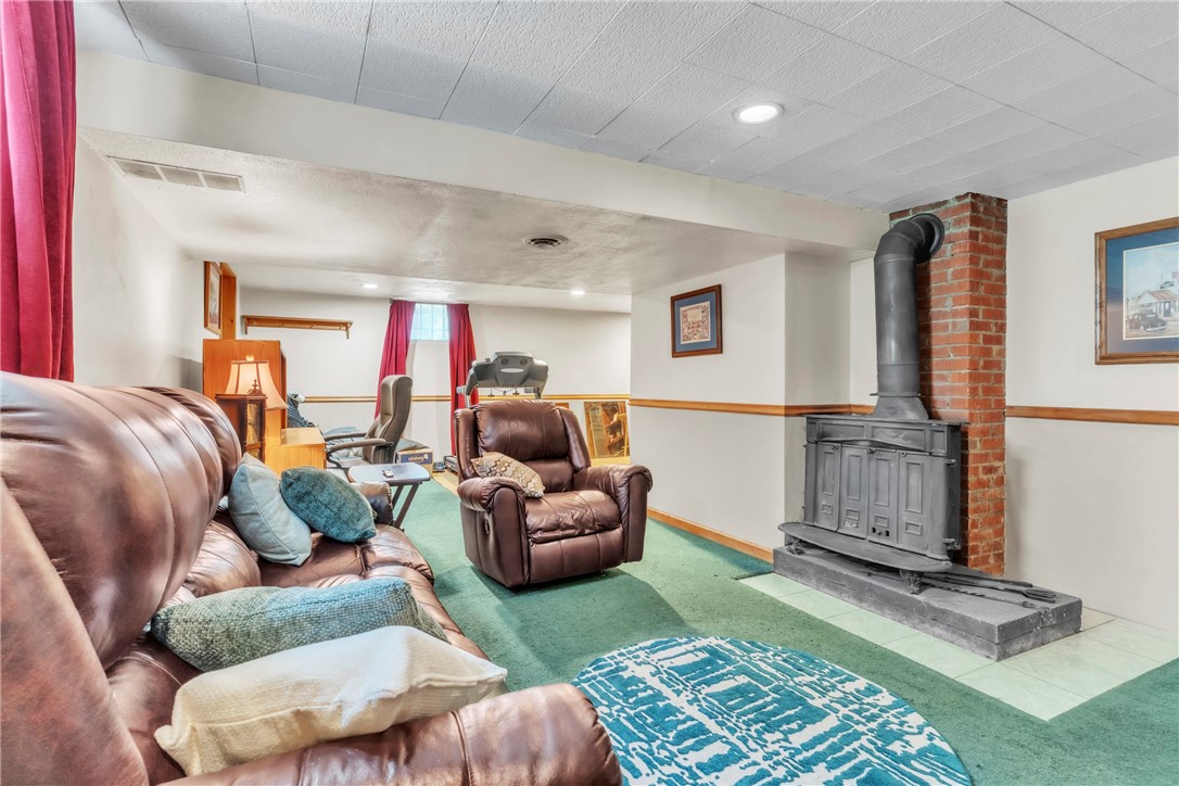 Penn Twp, Pennsylvania 16053, United States, 3 Bedrooms Bedrooms, ,2 BathroomsBathrooms,Residential,Active,185362