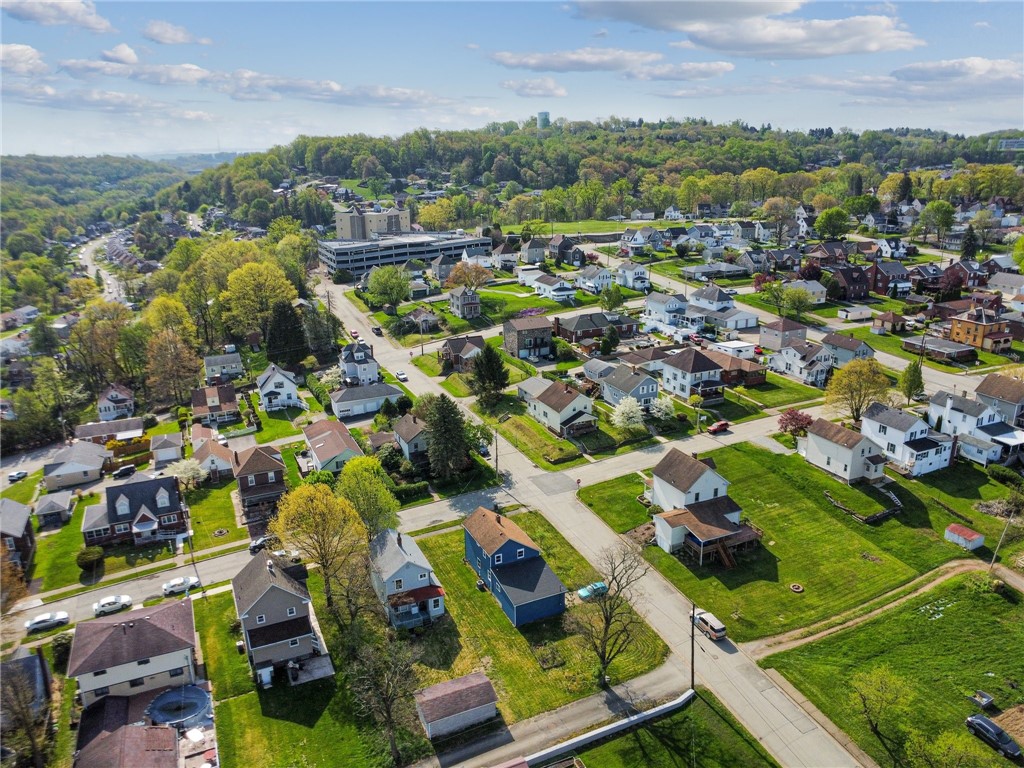 411 Michigan Ave Ave, Jeannette, Pennsylvania image 35