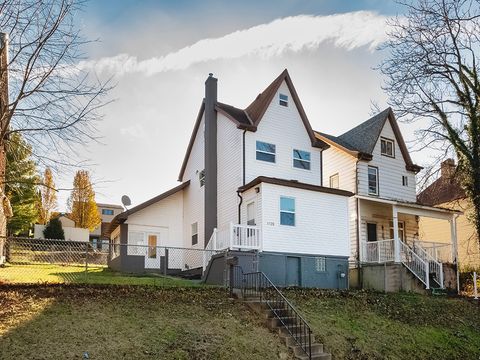 Photo of 1120 Margray St, Pittsburgh, PA 15207 (MLS # 1731841)