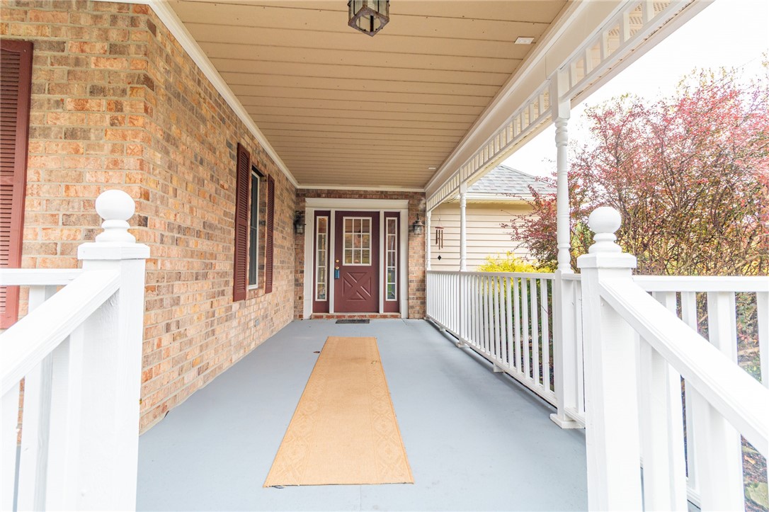 906 N Main St