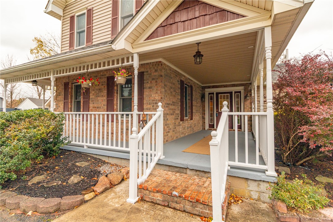 906 N Main St