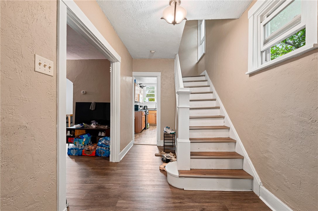 129 Burrows St