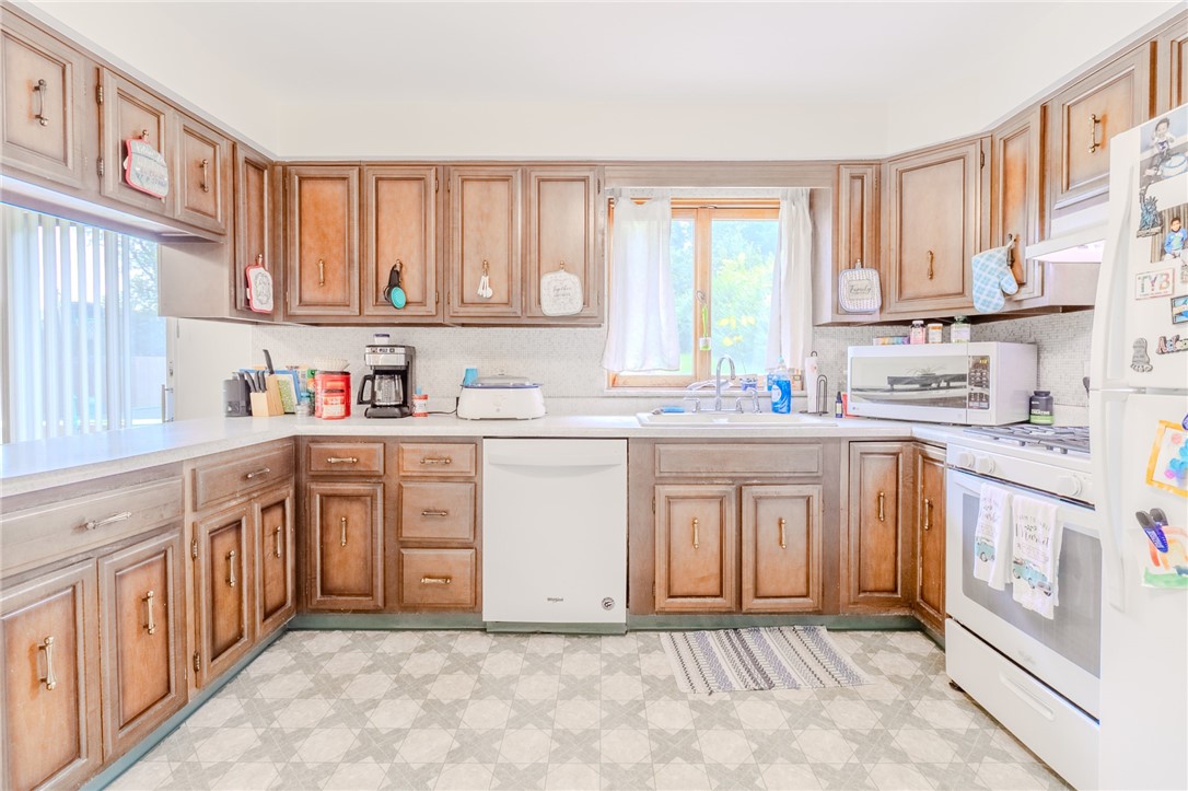 N Versailles, Pennsylvania 15137, United States, 3 Bedrooms Bedrooms, ,3 BathroomsBathrooms,Residential,Active,188105