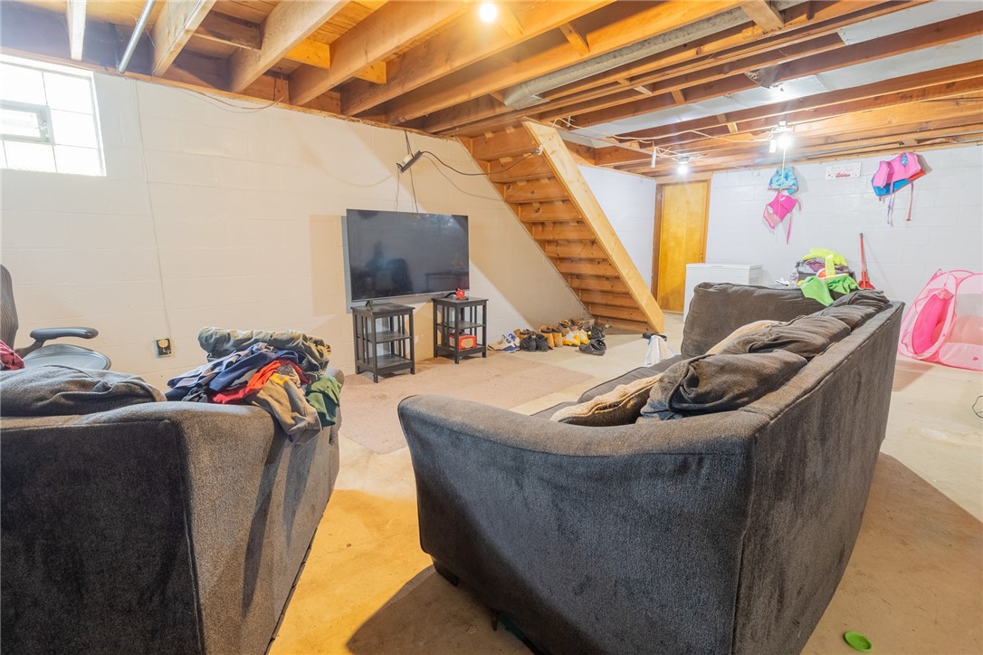 N Versailles, Pennsylvania 15137, United States, 3 Bedrooms Bedrooms, ,3 BathroomsBathrooms,Residential,Active,188105