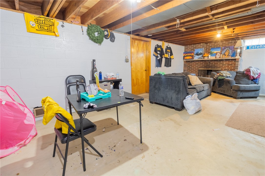 N Versailles, Pennsylvania 15137, United States, 3 Bedrooms Bedrooms, ,3 BathroomsBathrooms,Residential,Active,188105