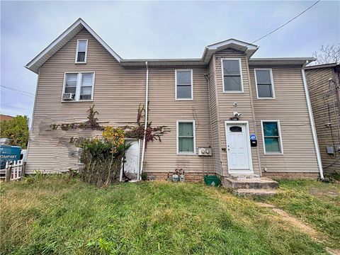 Photo of 1307-1309 Montier St, Pittsburgh, PA 15221 (MLS # 1725807)