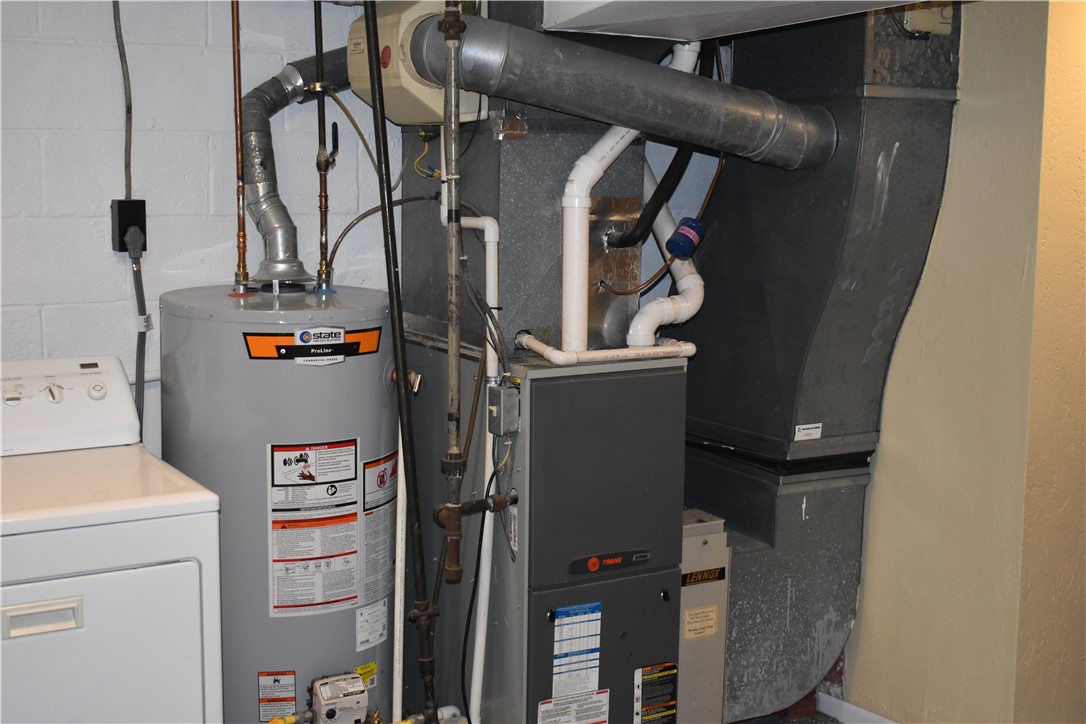 Canonsburg, Pennsylvania 15317, United States, 3 Bedrooms Bedrooms, ,2 BathroomsBathrooms,Residential,Contingent,126918