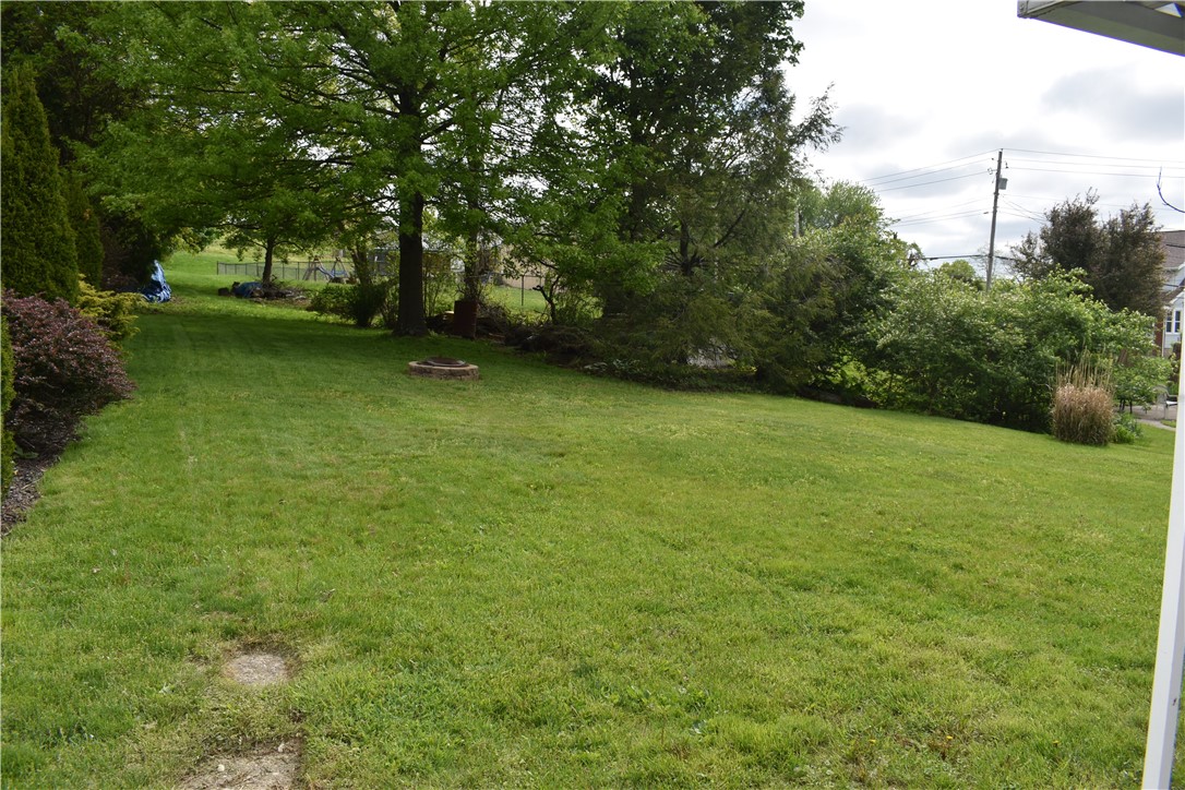 Canonsburg, Pennsylvania 15317, United States, 3 Bedrooms Bedrooms, ,2 BathroomsBathrooms,Residential,Contingent,126918