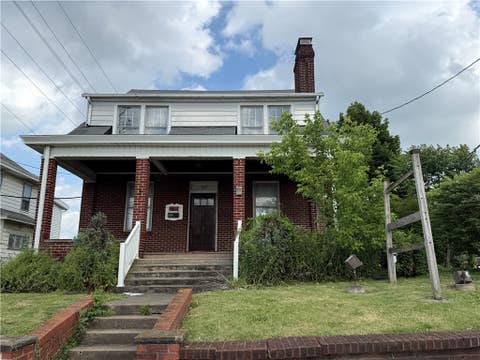 Photo of 313 Morgantown St, Uniontown, PA 15401 (MLS # 1760507)