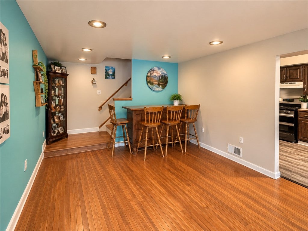 136 Marlow Dr