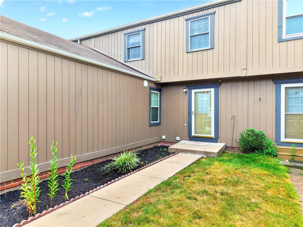 911 Sunset Cir