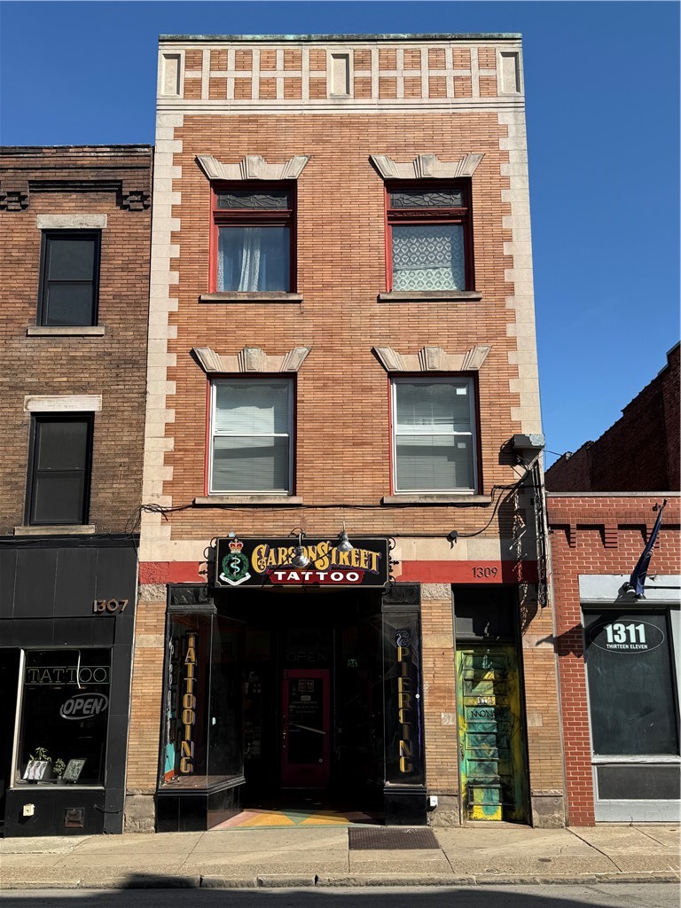 Photo 1 of 14 — 1309 E Carson St, South Side, PA 15203