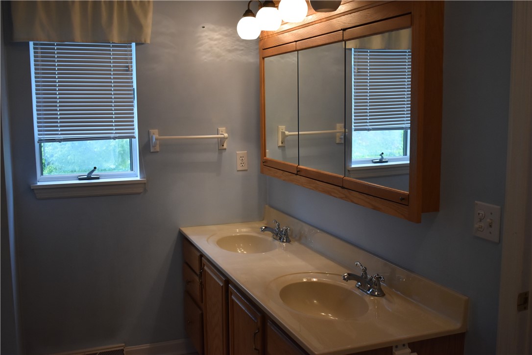 North Strabane, Pennsylvania 15317, United States, 2 Bedrooms Bedrooms, ,2 BathroomsBathrooms,Residential,Active,147564