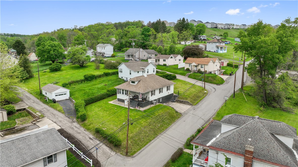 Cecil, Pennsylvania 15057, United States, 2 Bedrooms Bedrooms, ,1 BathroomBathrooms,Residential,Contingent,124722