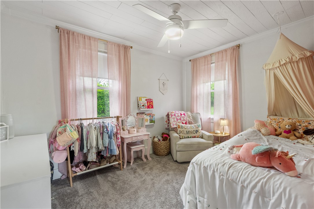 Cecil, Pennsylvania 15057, United States, 2 Bedrooms Bedrooms, ,1 BathroomBathrooms,Residential,Contingent,124722