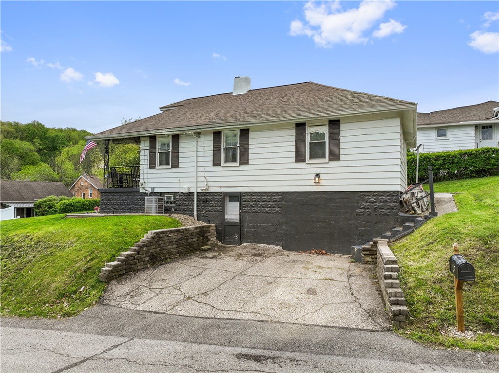 Cecil, Pennsylvania 15057, United States, 2 Bedrooms Bedrooms, ,1 BathroomBathrooms,Residential,Contingent,124722