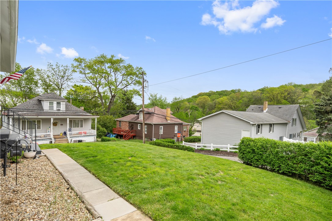 Cecil, Pennsylvania 15057, United States, 2 Bedrooms Bedrooms, ,1 BathroomBathrooms,Residential,Contingent,124722