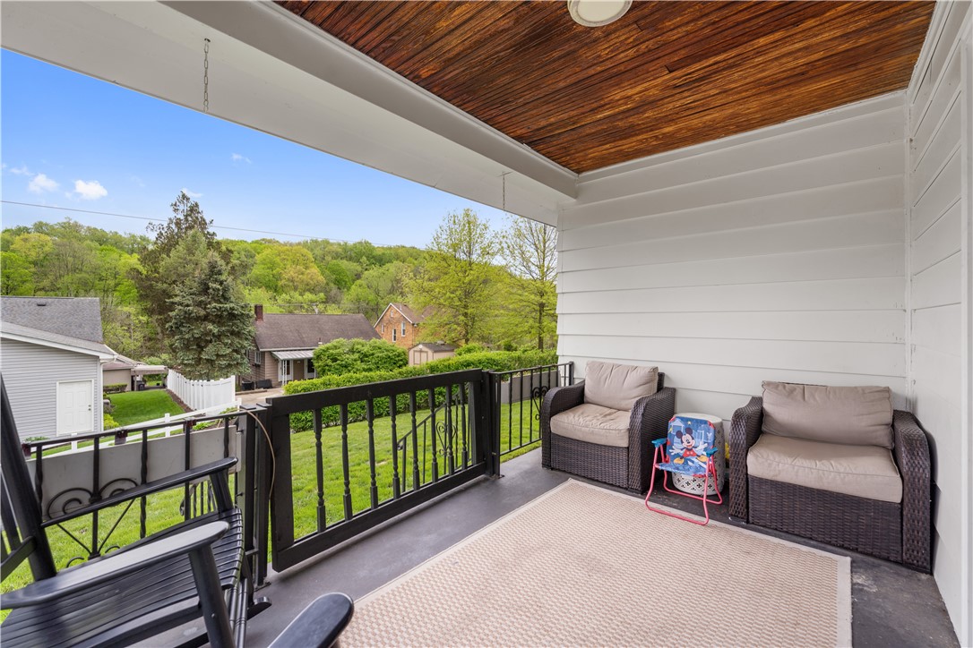 Cecil, Pennsylvania 15057, United States, 2 Bedrooms Bedrooms, ,1 BathroomBathrooms,Residential,Contingent,124722