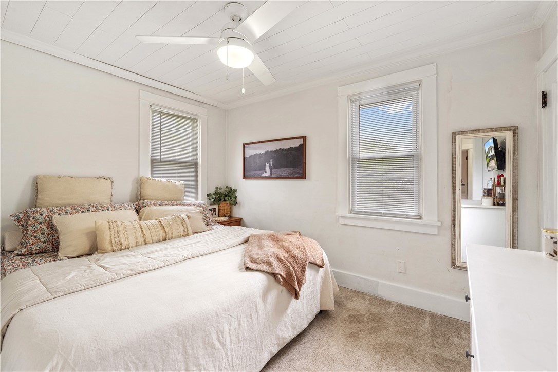 Cecil, Pennsylvania 15057, United States, 2 Bedrooms Bedrooms, ,1 BathroomBathrooms,Residential,Contingent,124722