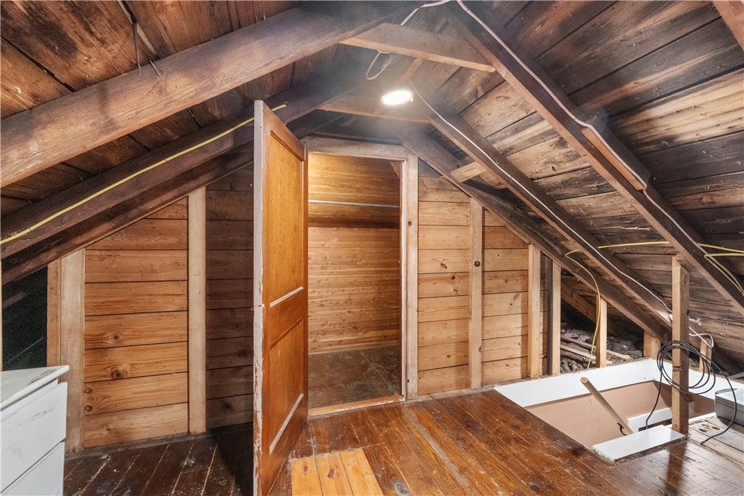 Cecil, Pennsylvania 15057, United States, 2 Bedrooms Bedrooms, ,1 BathroomBathrooms,Residential,Contingent,124722